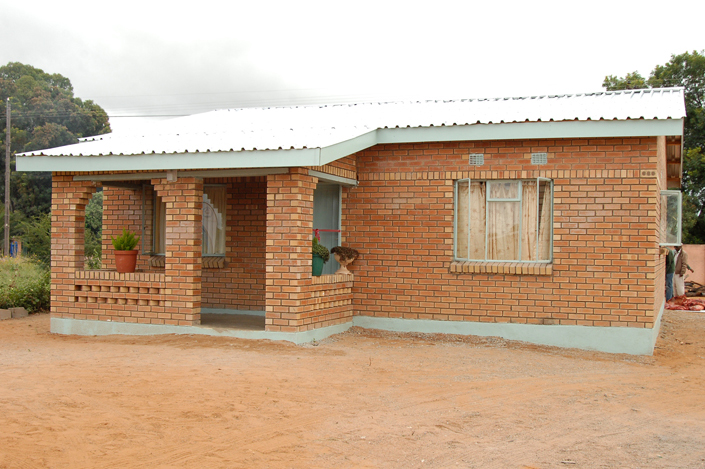 Palapye DHMT Donates House